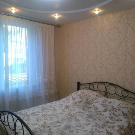 Уютно И По Домашнему Комфортно Студенческая 2К Кв Зубенко 19 Charkiw Exterior foto